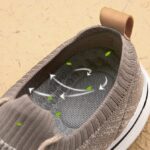 Middle - Aged Mesh Fly Knitting Sneaker Man